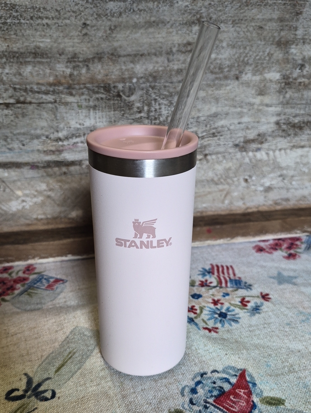 Stanley Everyday Can Cooler/Cup Pale Pink with Clear Straw
